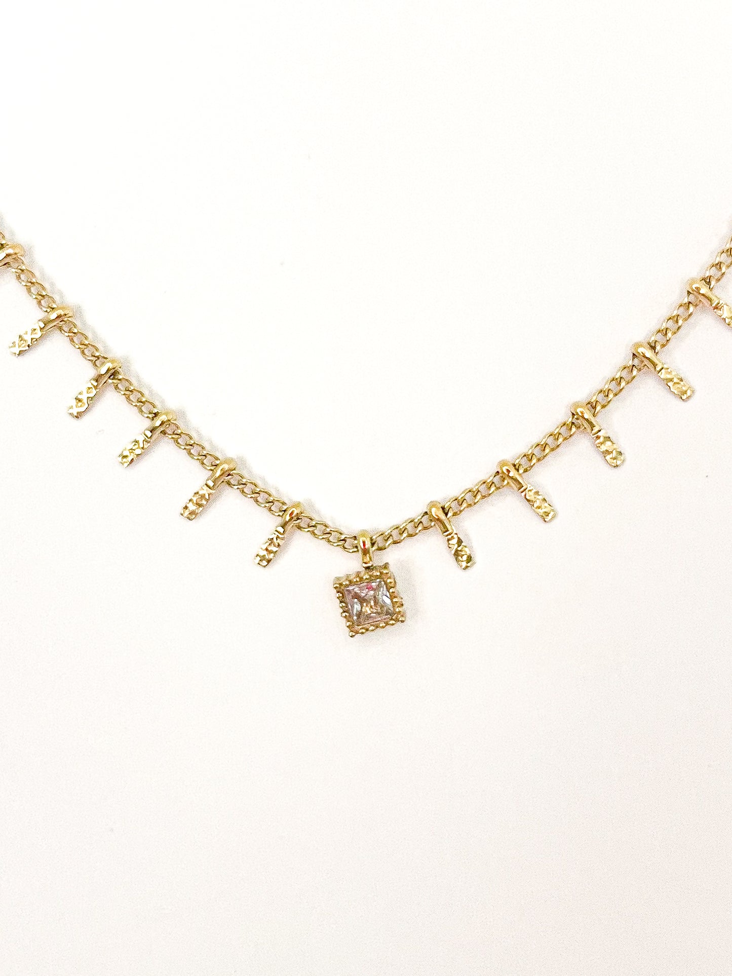 Collier Johanne